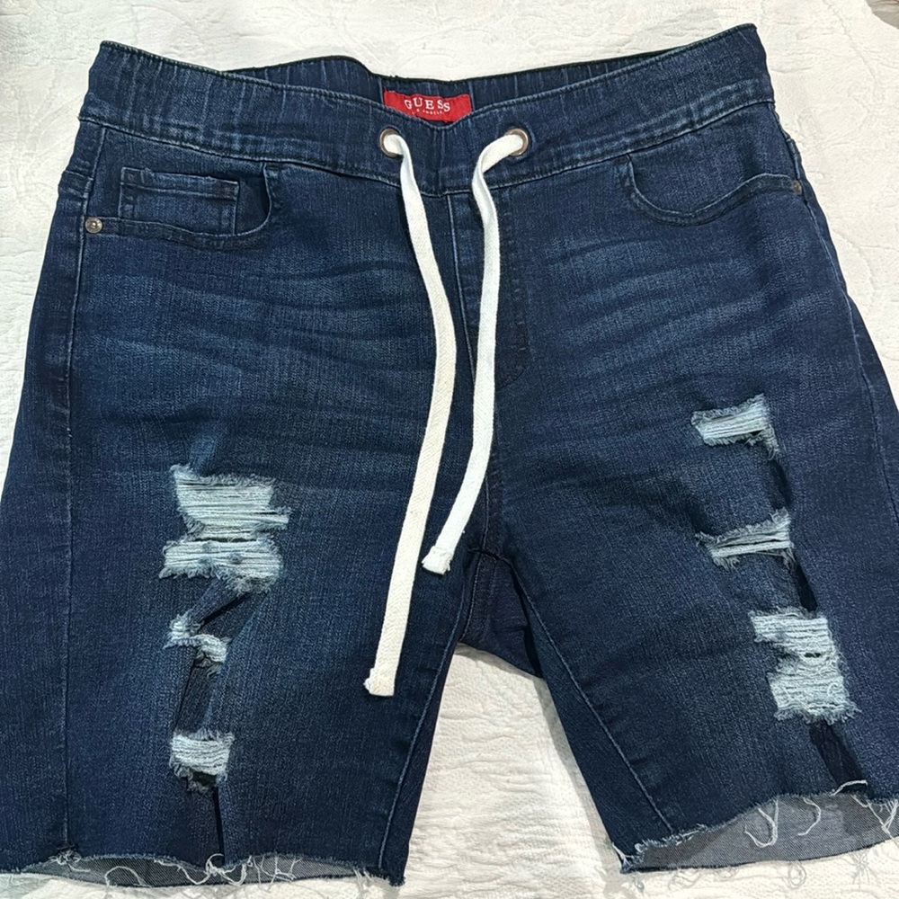 GUESS - MEDIUM WOMENS SHORTS , EUC, DARK BLUE